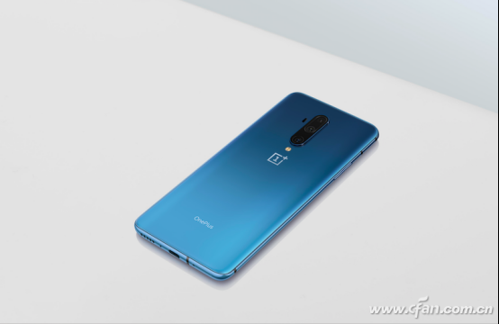 一加7t系列新品正式发布 全系标配90hz流体屏1766
